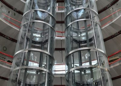 Brucity - Bruxelles - Charpente Ascenseur Acier et Vitrages Courbes - En exécution