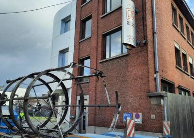 Gare SNCB Mons- charpente ascenseur panoramique acier et vitrages courbés – en exécution